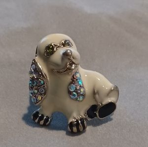 NWOT Cream Ceramic Golden Rhinestone Dog Fashion Ring